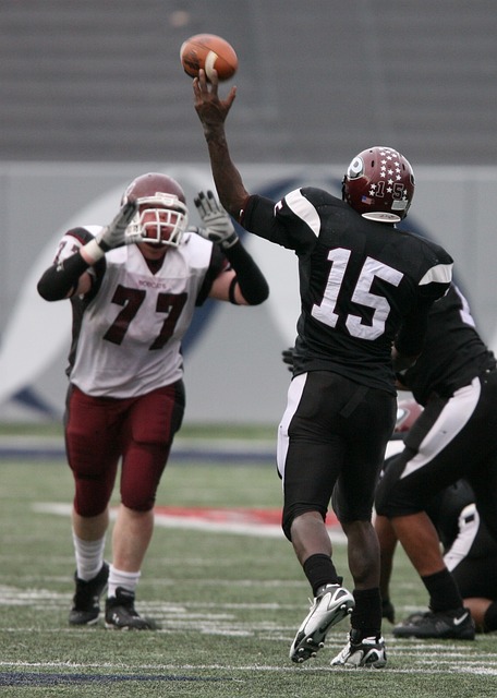 员之间的交 员之间的交