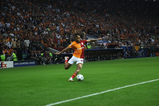 三千多名选 三千多名选